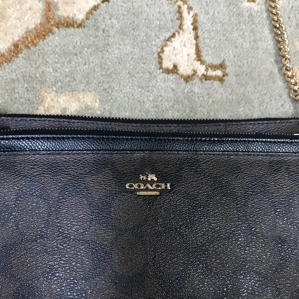 Coach cross body leather purse with wallet! - Picture 4 of 5